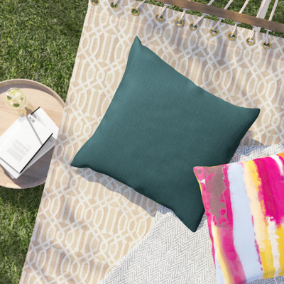 Coussin décoratif carré intérieur / extérieur en tissu décontracté Sunbrella® 1 pièce, l 20 po x L 20 po, Lagune Cast