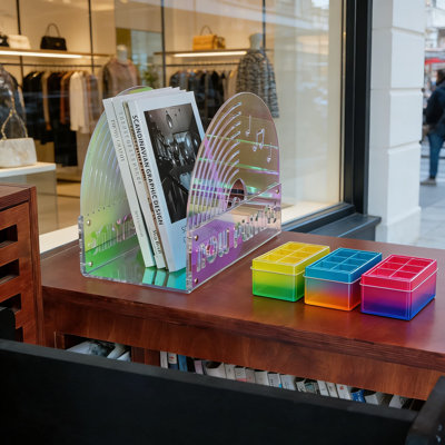 Support à disque en vinyle acrylique - Présentoir maintenant en jeu avec une stabilité sur toute la base pour 25-35 Lps, rangement et organisateur d'albums colorés
