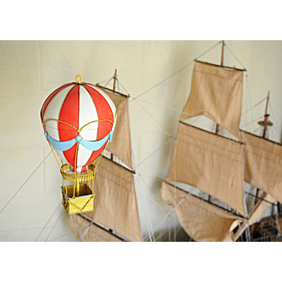 Furniture Figurines & Sculptures
