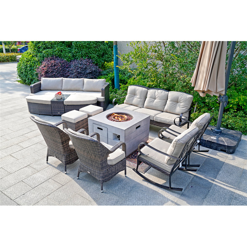 Ensemble de conversation modulaire de huit articles avec coussins