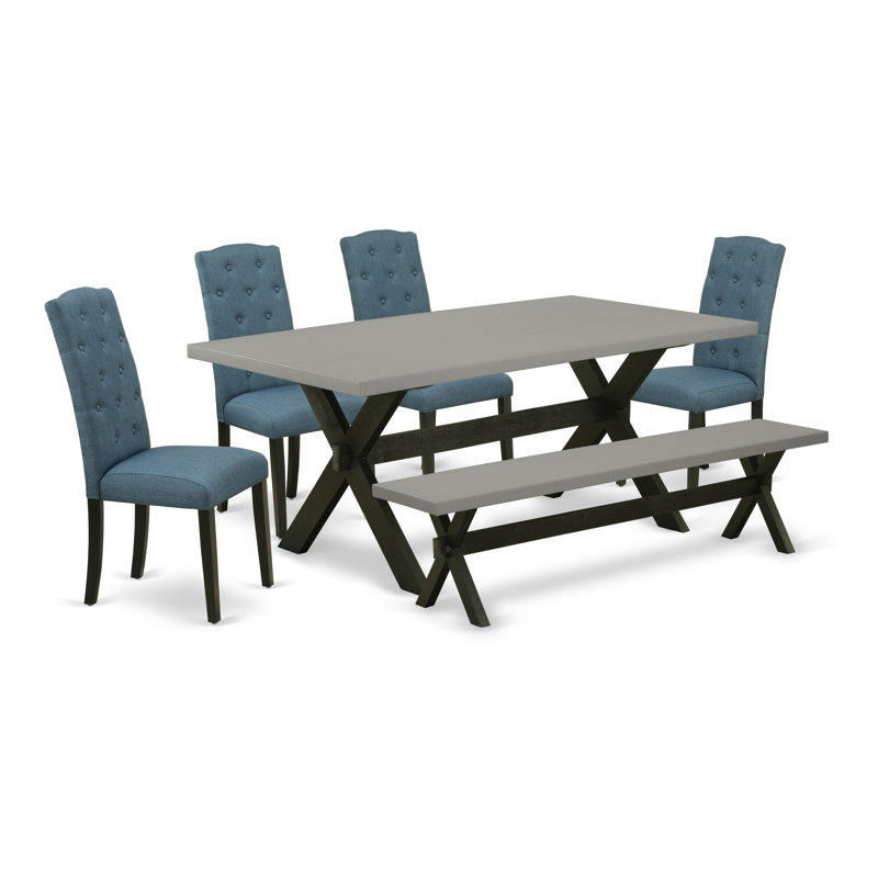 L'ensemble de table de salle à manger 6 pièces contient une table rectangulaire en bois avec des pieds en X et 4 chaises Parson en tissu bleu minéral et un banc, noir brossé