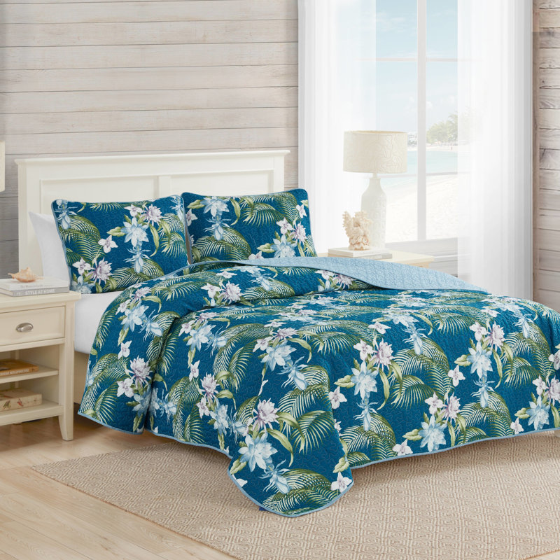 Tommy Bahama Southern Breeze Blue Cotton Reversible Quilt Set, Full/Queen Quilt + 2 Queen Shams