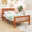Lit plateforme simple en bois avec tête et pied de lit-113325547