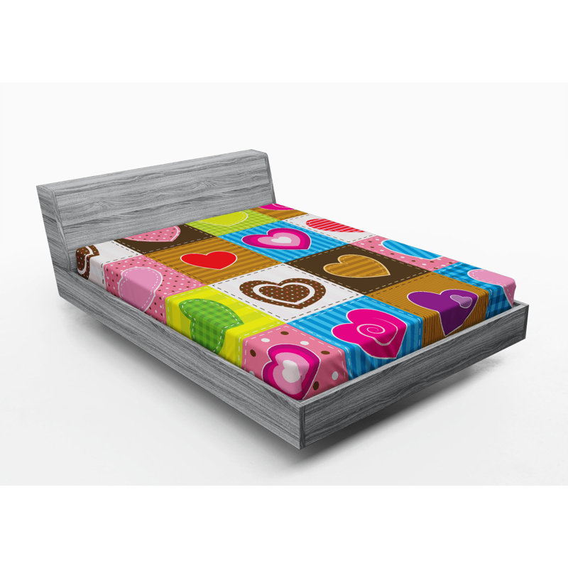 Microfiber Geometric Fitted Sheet, Queen Fitted Sheet