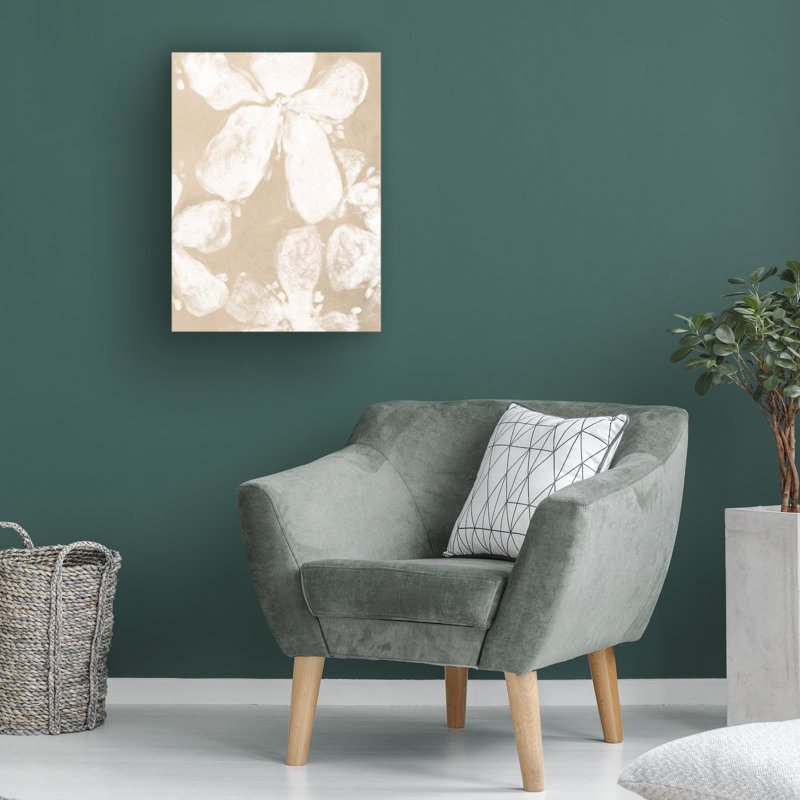 Reproduction d'art sur toile "Ghost Petal IV" par June Erica Vess, H 19 po x l 14 po