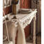 Console d'entrée raffinée ornée de détails sculptés décoratifs