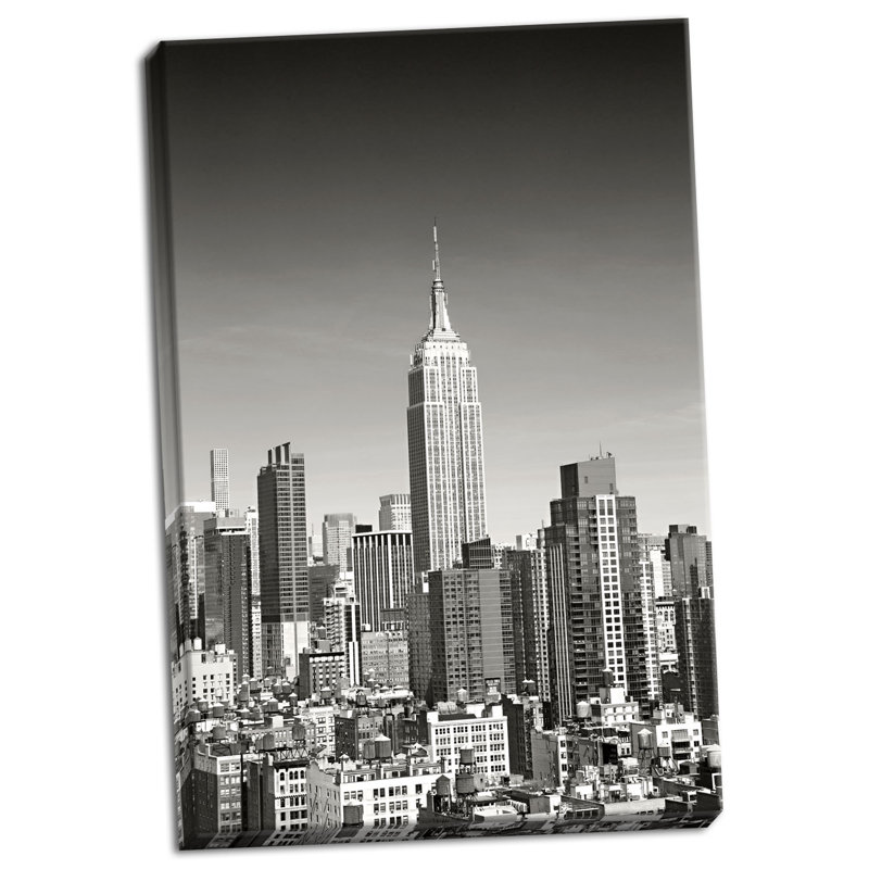 « new york cityscape b&w », reproduction de photo, H 24 po x l 16 po x P 0,75 po, Toile tendue