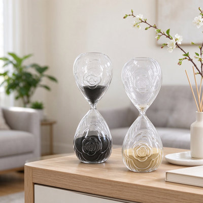 Lot de 2 sabliers décoratifs en verre transparent à motif de roses en relief, 45 minutes, dimensions : 9,9 cm (L) x 9,9 cm (P) x 25,4 cm (H).