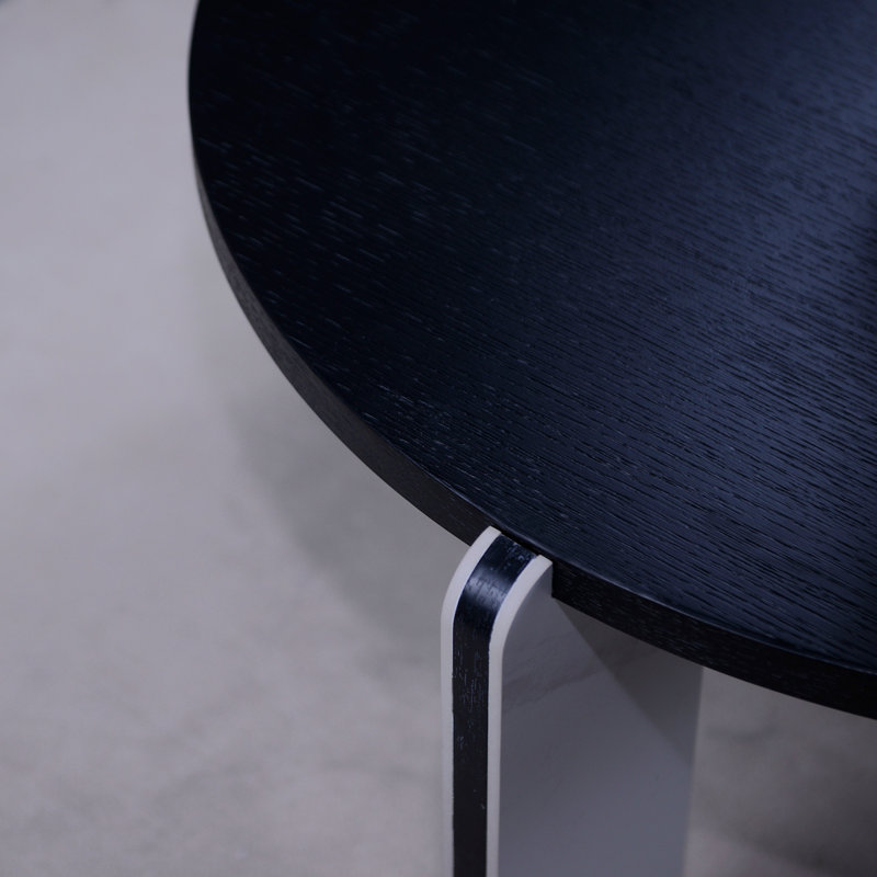 32,68 po et 16,93 po, table basse, table d'appoint, table d'appoint et table d'appoint avec placage en chêne noir, panneau de fibres à densité moyenne de 25 mm pour le salon, la salle à manger, les pieds en pierre frittée, blanc et noir, diamètre de 83 et 43 cm