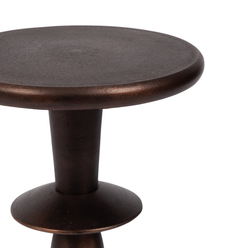 Table basse ronde moderne en métal Avenal pour salon