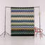 Tapis multicolore multicolore à motif géométrique triangulaire-389106903
