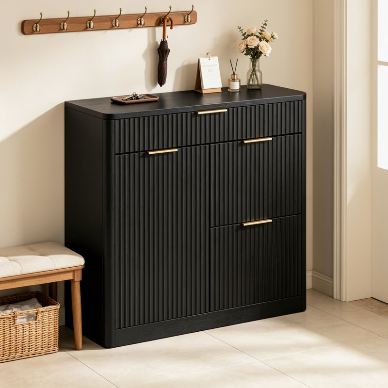 Classeur de bureau 31 po moderne autoportant avec station de charge intégrée, armoire de rangement à panneau cannelé avec tablettes intérieures réglables, grands tiroirs et portes d'armoire, organisateur polyvalent pour la maison et le bureau, noir
