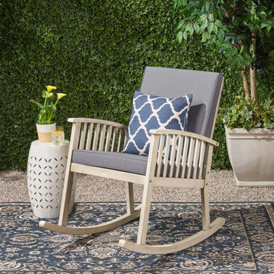 Chaise berçante d'extérieur en bois