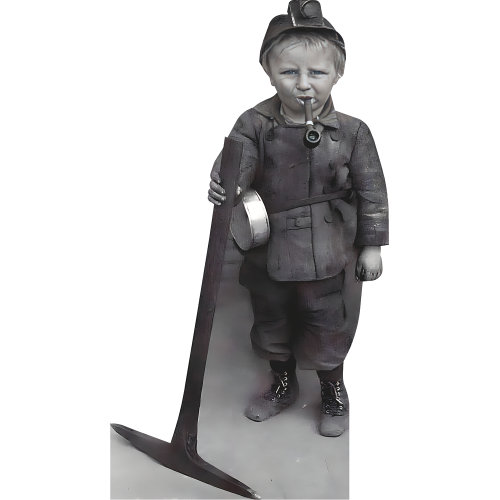 H81013, enfant de charbon de 8 ans, cigare, garçon, 1900, découpe de carton, debout, debout