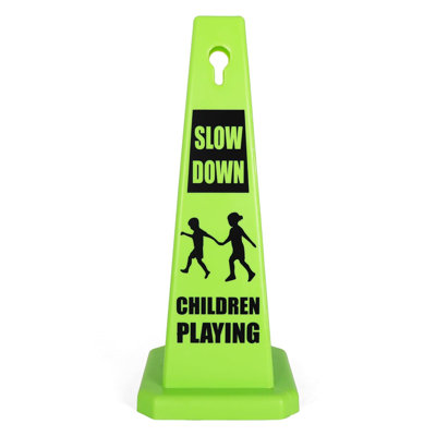 Plastic Freestanding Equipment with 2 Cones