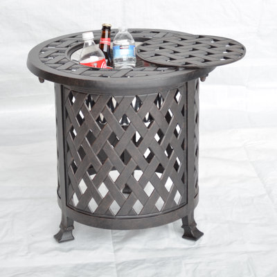 Attaway Round Outdoor Side Table , 21 " W 21 " D