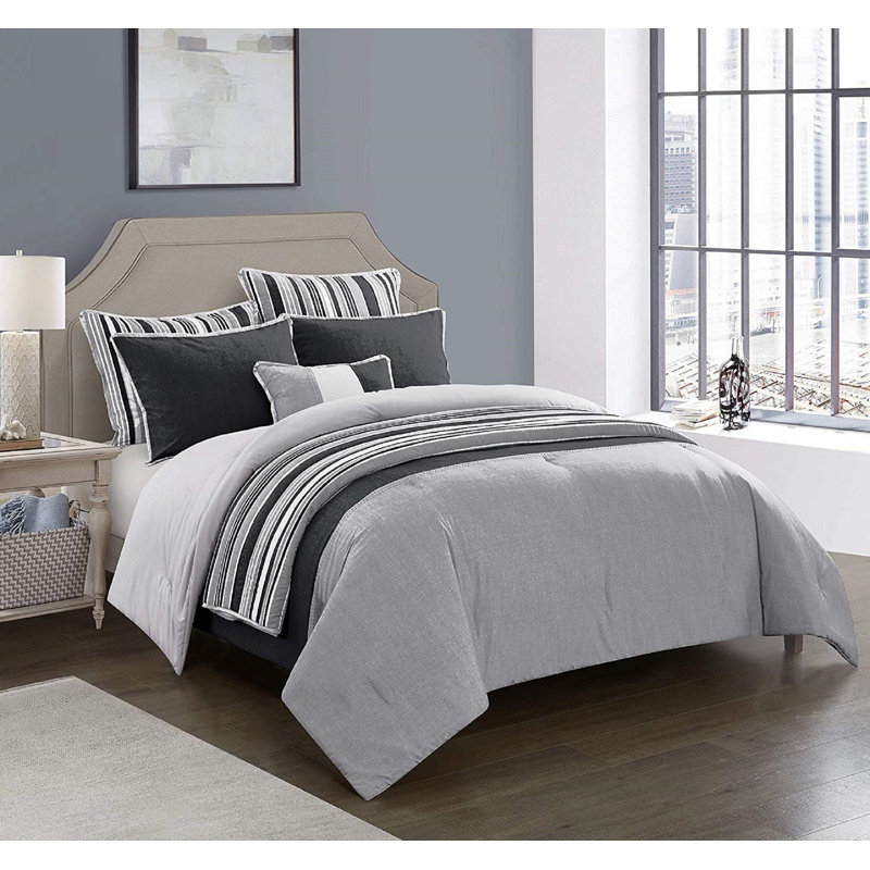 Ensemble d’confort réversible pour literie Robicheaux, Édredon double / grand + 4 taies décoratives