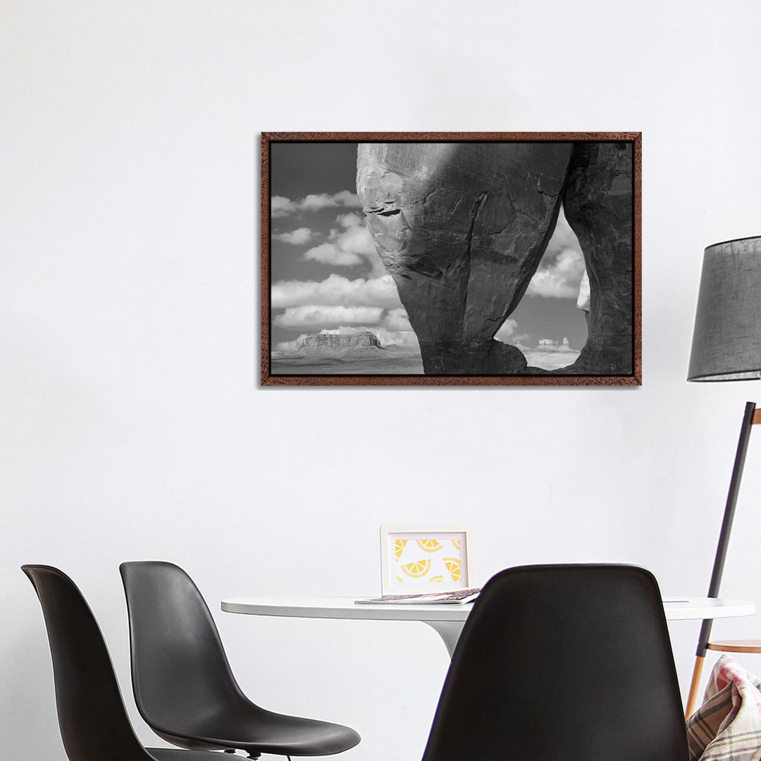 Buttes Seen Through Teardrop Arch, Monument Valley, Arizona von Tim Fitzharris - Gallery-Wrapped Canvas Giclée on Canvas