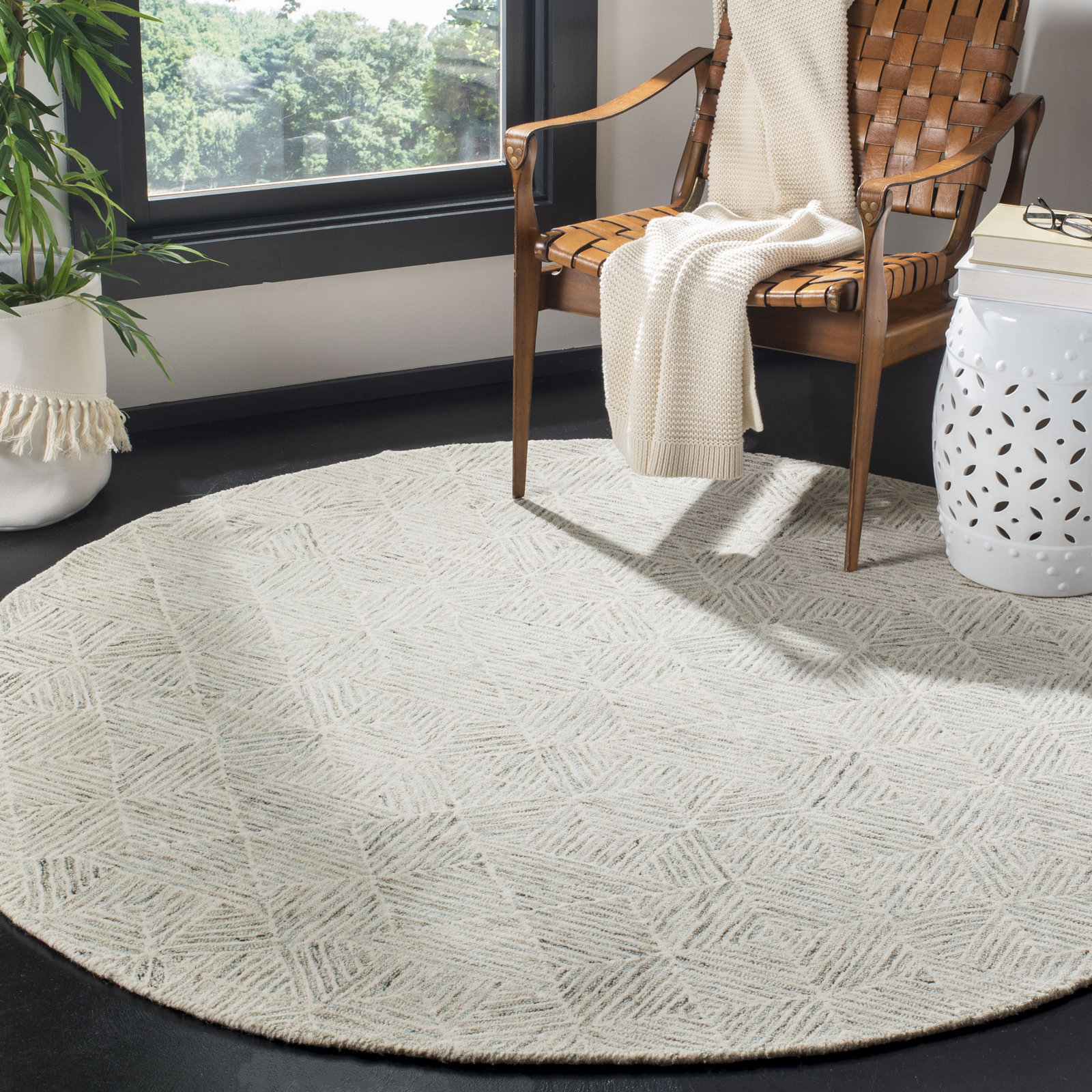 Linsly Hand Tufted Rug, Round 4'