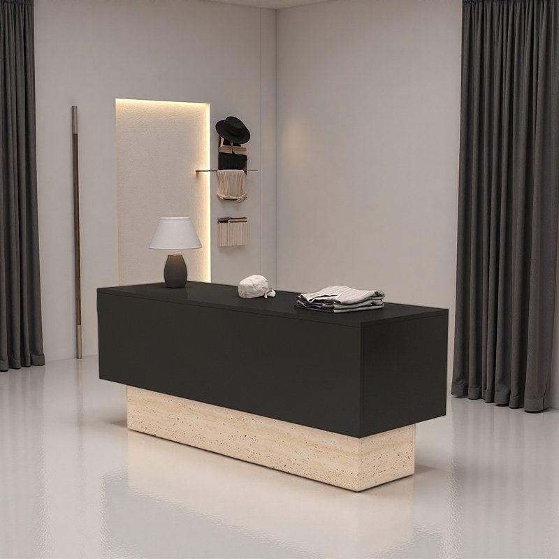 Présentoir dans le magasin de vêtements, Noyer / crème
