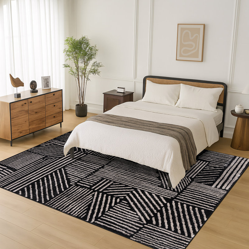 Rambo Geometric Black/Ivory Area Rug, Rectangle 7'10" x 10', Black