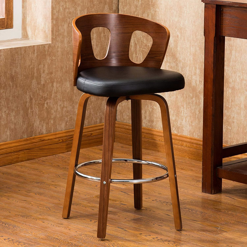 Siège pivotant de 26 po American Design, revêtement en similicuir noir, dossier en placage de noyer, cadre, repose-pieds confortable