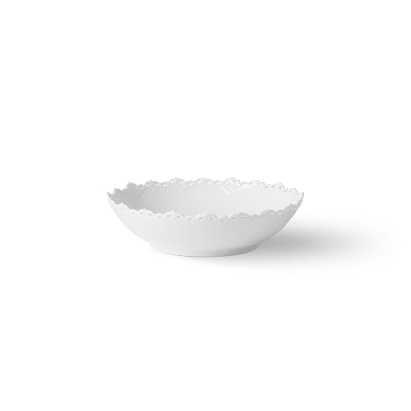 White Fluted Full Lace Serving Bowl 47.34 fl.oz.