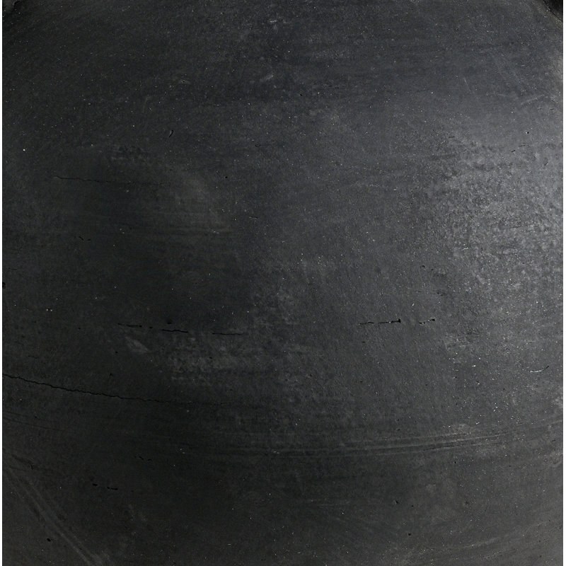Vase Montana en terre cuite noire, H 16,14 po x l 16,14 po x P 16,14 po