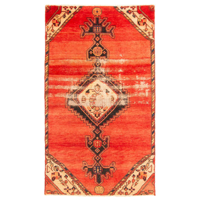 Tapis rouge Andelz 3 pi 7 po x 6 pi 6 po