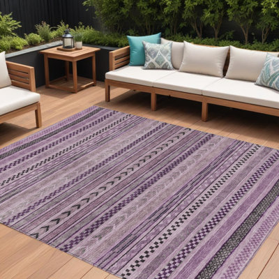 Tapis extérieur lavable rayé prune et lilas 10 pi x 14 pi