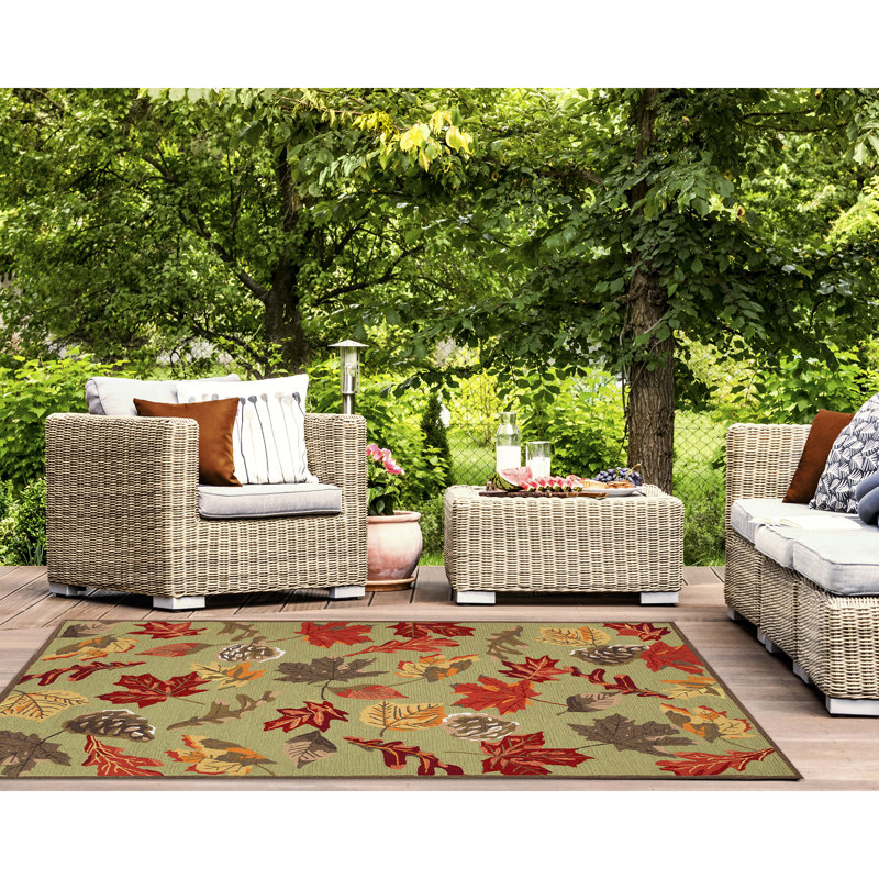 Consuello Hand Tufted Floral Indoor / Outdoor Rug, Rectangle 3'6" x 5'6"
