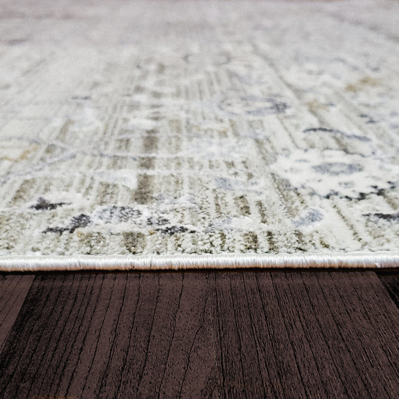 Tapis floral beige, Rectangle 2 pi 2 po x 3 pi 11 po