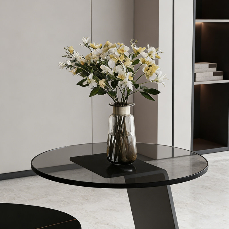 Arnav, Noir / or, H 15,74 po x L 51,18 po x l 27,55 po