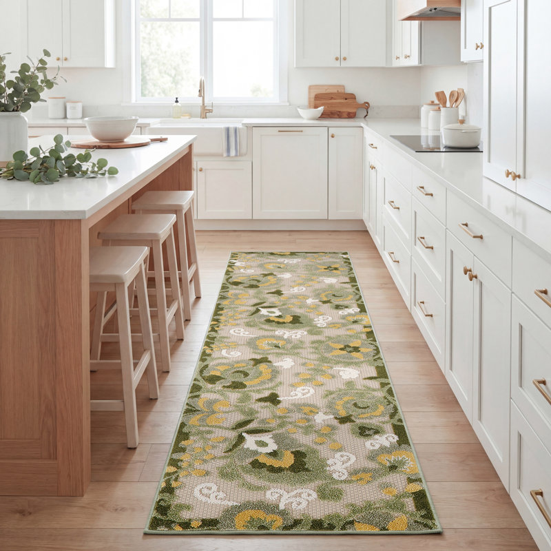 Davar Floral Indoor/Outdoor Area Rug, Runner 2'3" x 8'