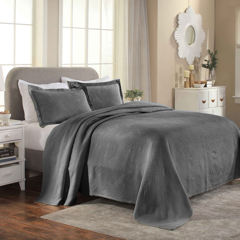 Scotia 100% Cotton All-Season Geometric Fret Jacquard Matelasse Bedspread/Coverlet Set, King Bedspread + 2 Shams, Charcoal