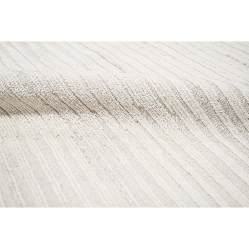 Tapis ivoire noué à la main de haute qualité