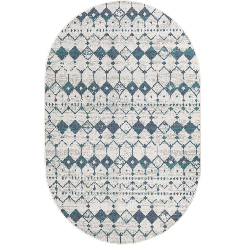 Geometric Indoor / Outdoor Rug, Oval 5'3" x 8'