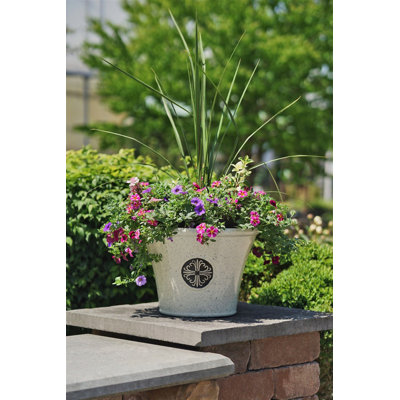 Deandrae Urn Planter