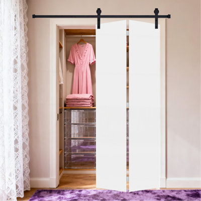 Porte pliante moderne à panneau plat 24 po X 80 po Porte de grange coulissante en MDF blanc avec trousse de quincaillerie