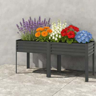 Spacious Metal Planters With Elevated Rustic Design For Outdoor Gardening