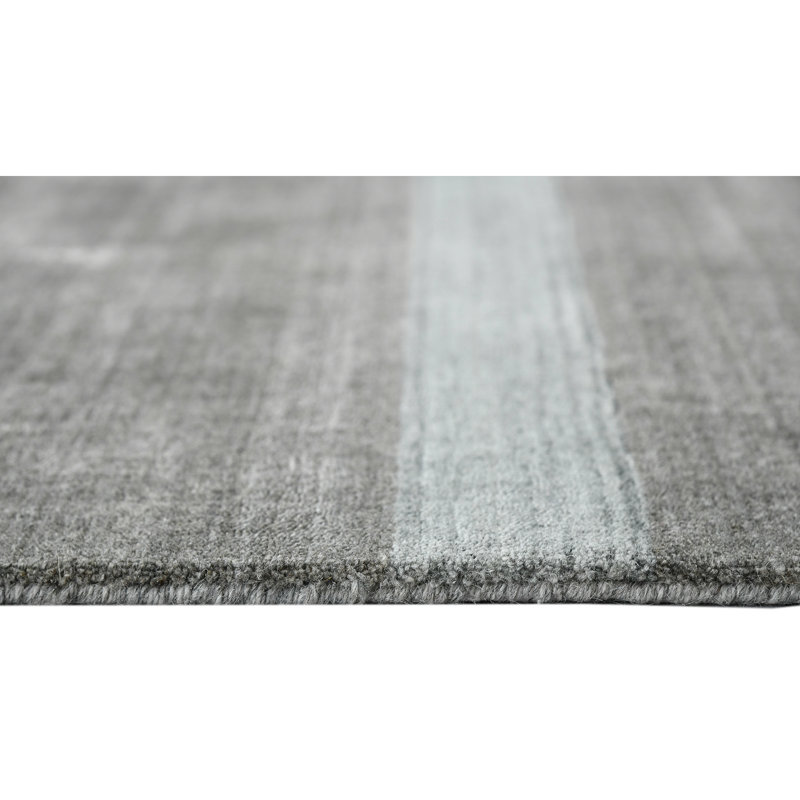 Ivory Hand-Tufted Wool and Viscose 5' x 8' Rug