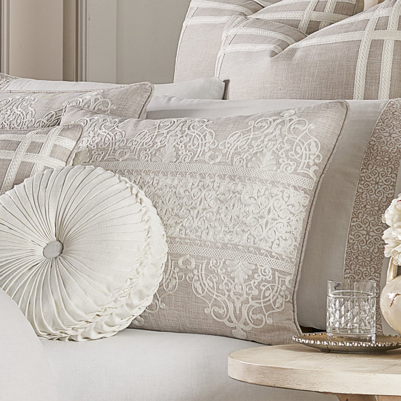 LEANNA Full 4Pc. Comforter Set Beige, King Comforter + 2 King Shams