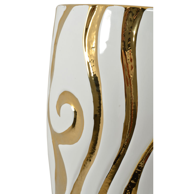 Baguia Handmade Ceramic / Porcelain Table Vase
