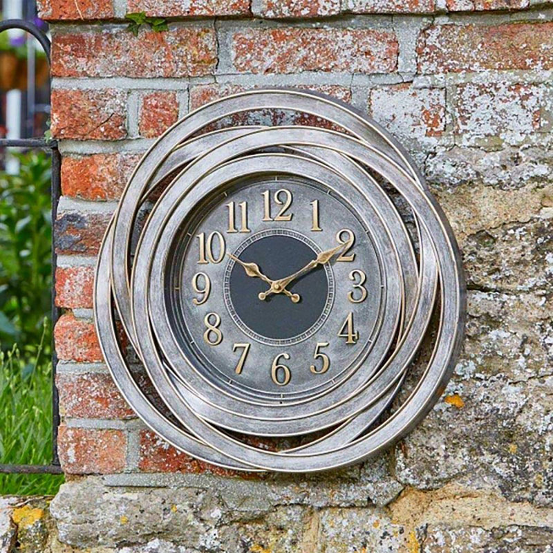 Akiyo Metal Wall Clock