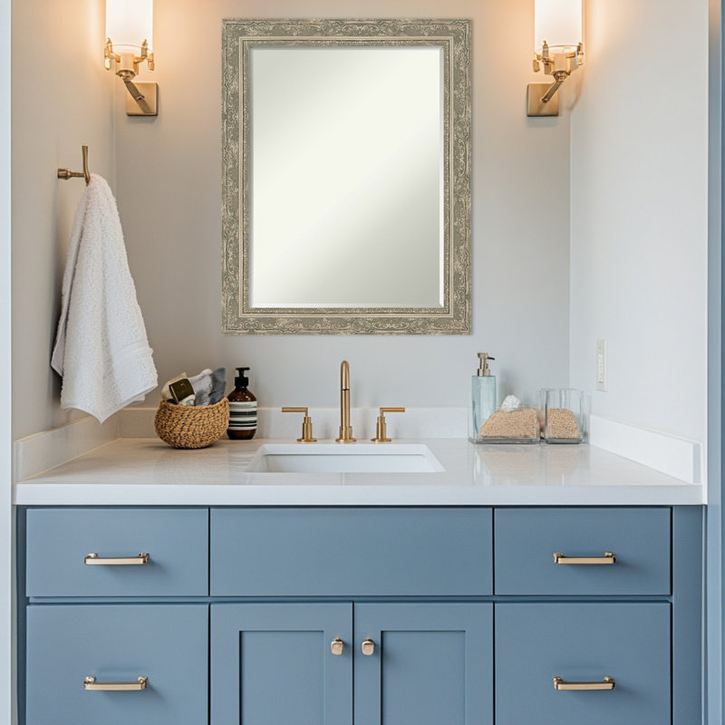 Miroir de salle de bain mural demi-biseau Filigree, Argent argent