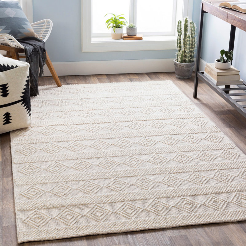 Beyanka Geometric Machine Tufted Area Rug, Rectangle 183 x 274 cm