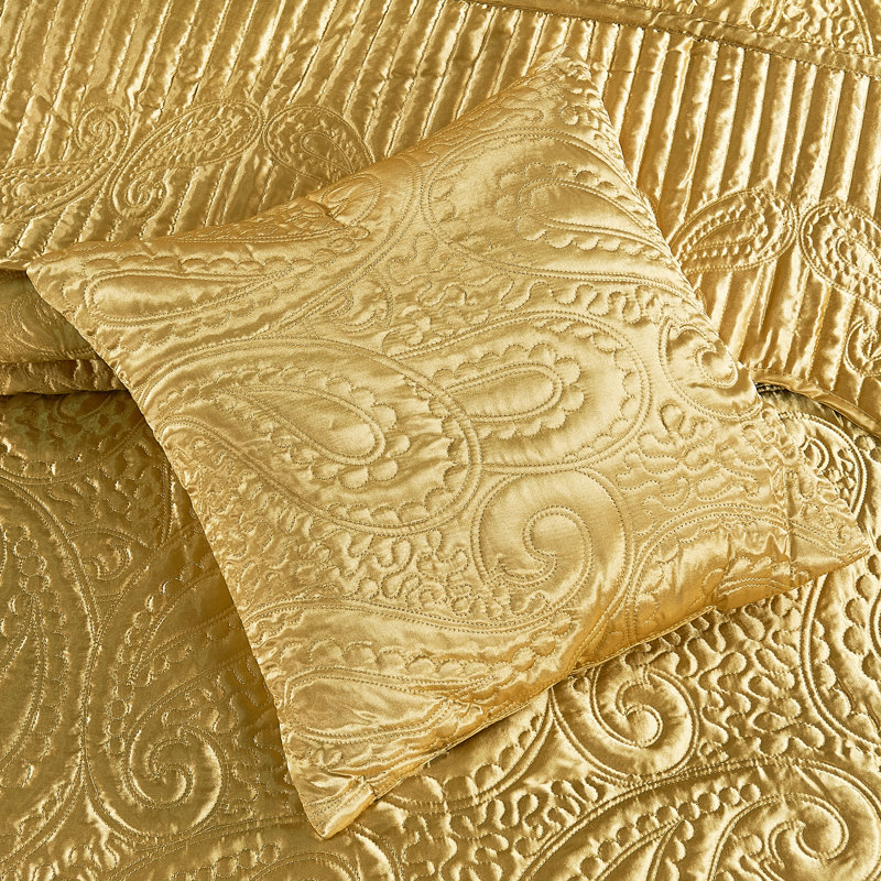 Luxurious Gold Queen Microfiber Paisley Quilt Set