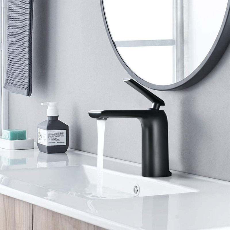 Single-Hole Single-handle Bathroom Faucet