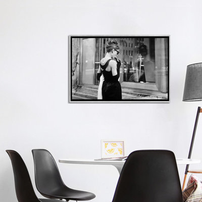 Diamants sur canape déjeuner chez Tiffany's De BlakeEdwards avec Audrey Hepburn, 1960 - reproduction de photo