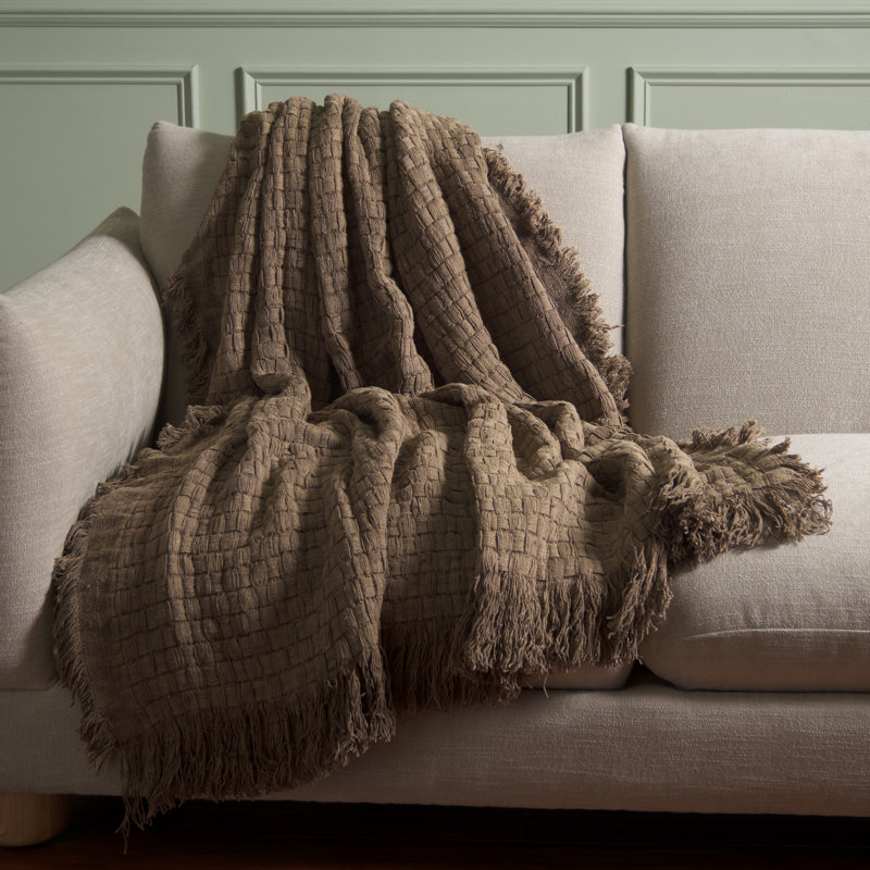 Inaya Throw, Natural